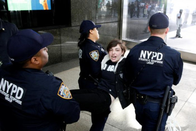 new york police arrest 25 at immigration protest in trump tower new york police arrest 25 at immigration protest in trump tower