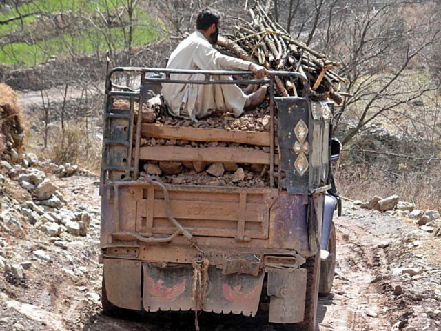 a jeep hauls illegally extracted phosphate photo online a jeep hauls illegally extracted phosphate photo online