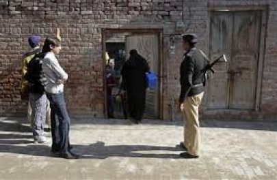 two female polio workers attacked two female polio workers attacked