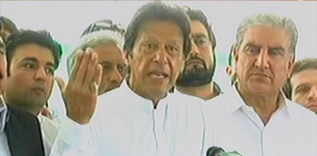 pakistan tehreek e insaf chairman imran khan addressing media outside the national assembly on friday april 21 2017 express news screengrab