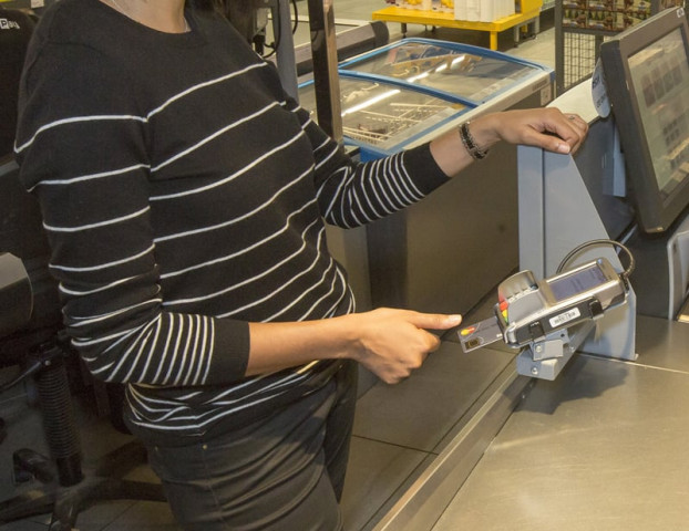 users can store up to two fingerprints on the card s emv chip photo mastercard users can store up to two fingerprints on the card s emv chip photo mastercard