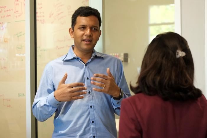 guru harihara the ceo of startup boomerang commerce discusses business issues with director of finance jaya jaware at the company 039 s headquarters in mountain view california us april 21 2017 photo reuters