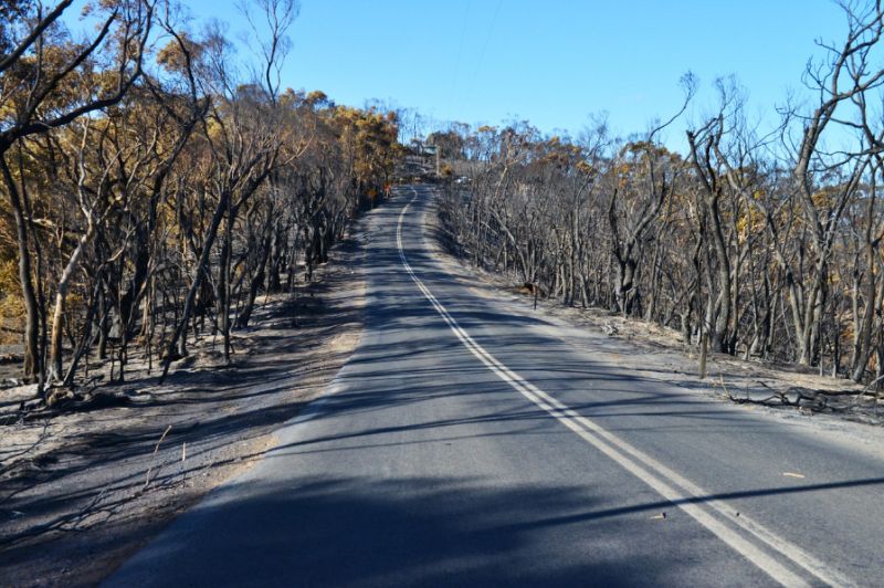 the journey from kendall to perth by car would be a gruelling more than 40 hour undertaking traversing the entire country across some of the world 039 s harshest landscapes photo afp