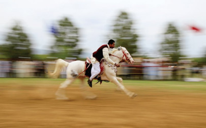 mayor promises exclusive tent pegging ground