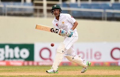 younus milestone overshadows pakistan s steady progress