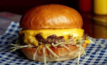 7 best burgers in karachi 7 best burgers in karachi