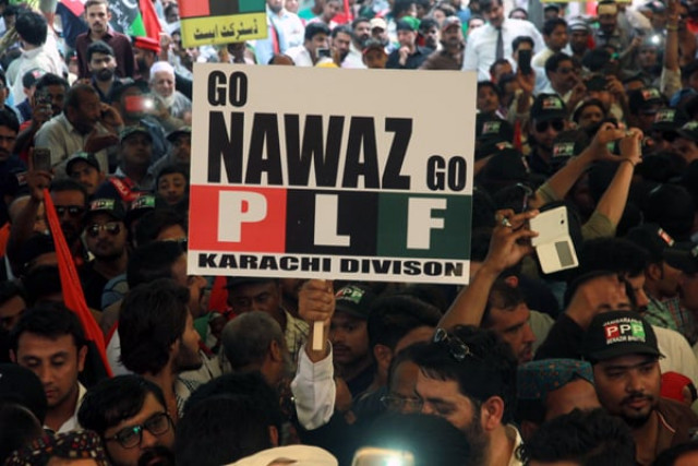 ppp workers raised slogans of 039 go nawaz go 039 in the sit in at mazar e quaid on april 26 2017 photo athar khan ppp workers raised slogans of 039 go nawaz go 039 in the sit in at mazar e quaid on april 26 2017 photo athar khan