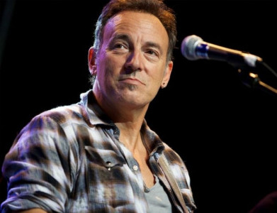springsteen recounts struggle to live outside bliss of rock songs
