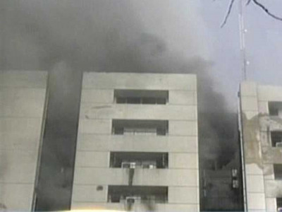 fire breaks out in 19 storey building on ii chundrigar road fire breaks out in 19 storey building on ii chundrigar road