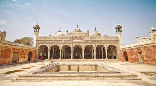 shahi mosque chiniot s timeless glory shahi mosque chiniot s timeless glory