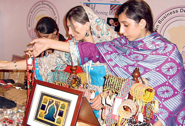 a file photo shows jewelry exhibition by local women at a trade fair organised by wbdc photos inp a file photo shows jewelry exhibition by local women at a trade fair organised by wbdc photos inp