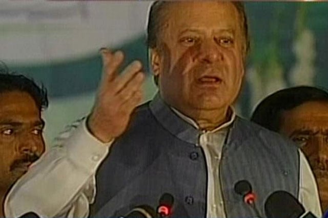 prime minister nawaz sharif addressing a public gathering in layyah on tuesday may 2 2017 express news screengrab