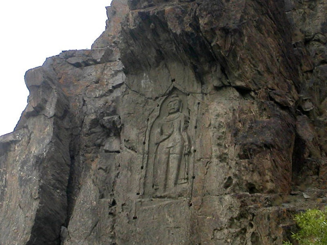 the third and fourth century buddha statues draw tourists every year and contribute to the economy photo online the third and fourth century buddha statues draw tourists every year and contribute to the economy photo online