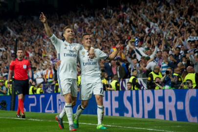 the best twitter reactions to ronaldo s hat trick the best twitter reactions to ronaldo s hat trick