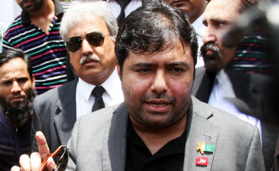 pemra revokes bol news licence operators asked to take channel off air