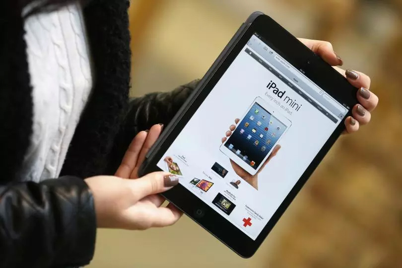 tablet market extends slide as consumer habits shift