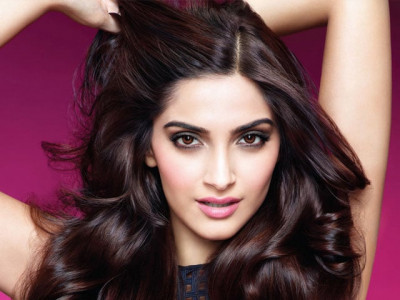 don t get personal and troll sonam kapoor requests fans don t get personal and troll sonam kapoor requests fans