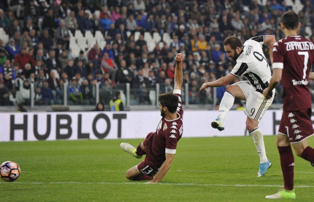 last gasp strike torino looked to be heading for their first derby win over juve since april 2015 before higuain fired a low angled strike past hart in the second minute of added on time photo reuters last gasp strike torino looked to be heading for their first derby win over juve since april 2015 before higuain fired a low angled strike past hart in the second minute of added on time photo reuters