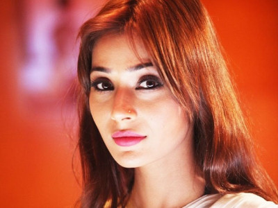 an immigration officer made a bizarre comparison between me and mahira sara khan an immigration officer made a bizarre comparison between me and mahira sara khan