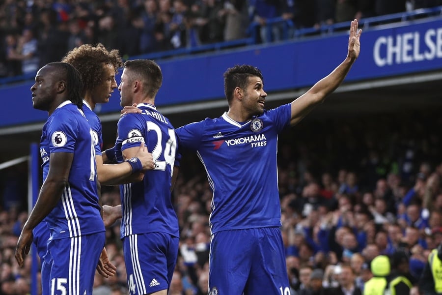 chelsea 039 s brazilian born spanish striker diego costa r celebrates after scoring during the english premier league football match between chelsea and middlesbrough at stamford bridge in london on may 8 2017 photo afp