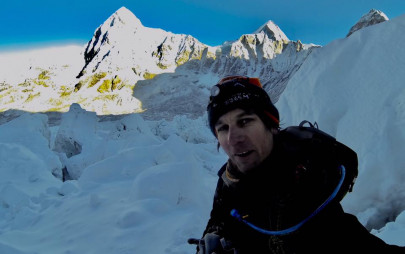 nepal fines solo everest climber without permit 22 000 nepal fines solo everest climber without permit 22 000