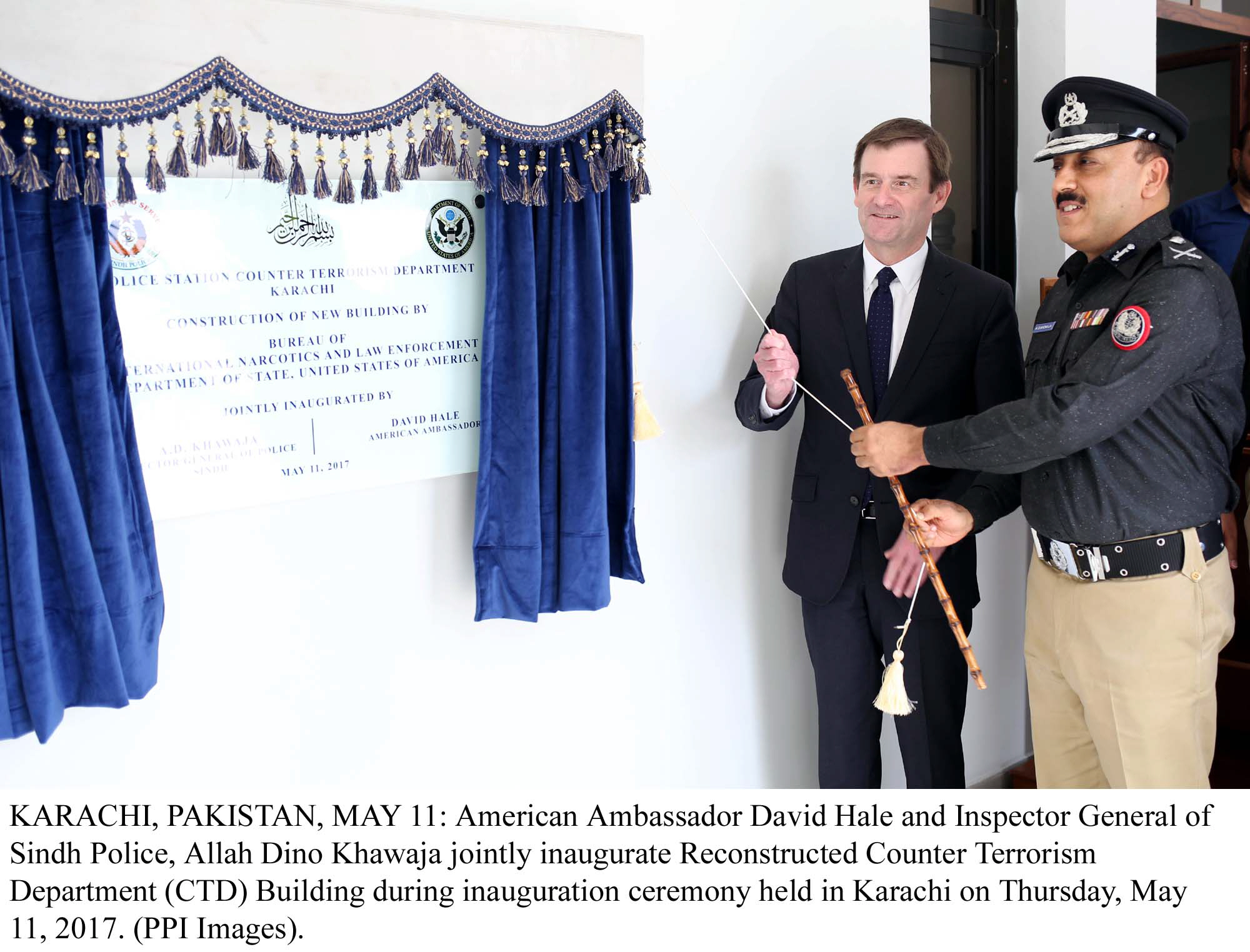 sindh ig ad khawaja and american ambassador david hale inaugurate the building that is supposed to house a state of the art information technology service centre photo ppi