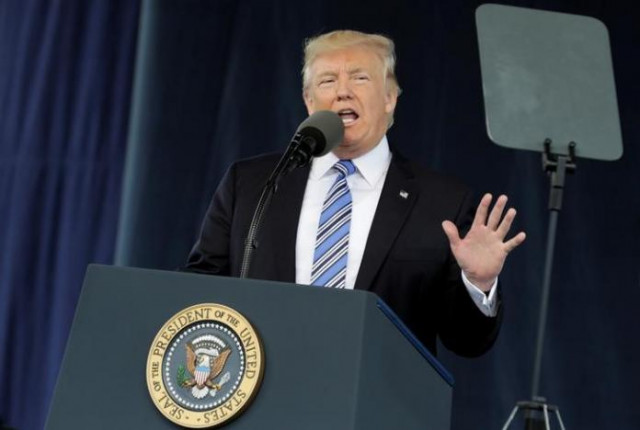 us president donald trump delivers keynote address at liberty university 039 s commencement in lynchburg virginia us photo reuters us president donald trump delivers keynote address at liberty university 039 s commencement in lynchburg virginia us photo reuters