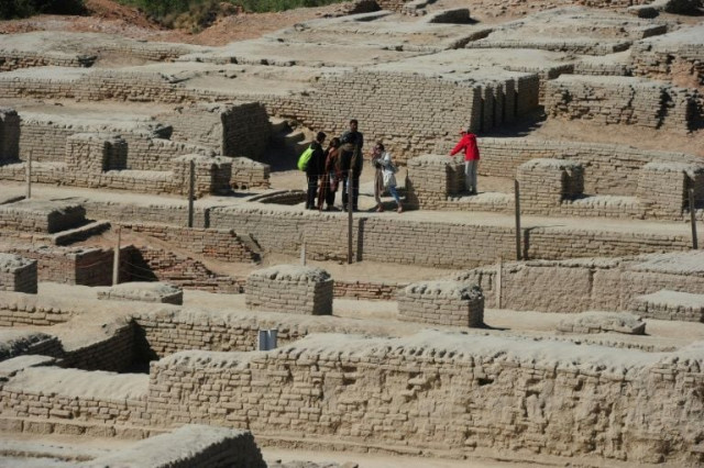 in this photograph taken on february 9 2017 visitors walk through the unesco world heritage archeological site of mohenjo daro some 425 kms north of the pakistani city of karachi once the centre of a powerful civilisation mohenjo daro was one of the world 039 s earliest cities a bronze age metropolis boasting flush toilets and a water and waste system to rival modern standards some 5 000 years on archaeologists believe the ruins could unlock the secrets of the indus valley people who flourished around 3 000 bc in what is now india and pakistan before mysteriously disappearing photo afp in this photograph taken on february 9 2017 visitors walk through the unesco world heritage archeological site of mohenjo daro some 425 kms north of the pakistani city of karachi once the centre of a powerful civilisation mohenjo daro was one of the world 039 s earliest cities a bronze age metropolis boasting flush toilets and a water and waste system to rival modern standards some 5 000 years on archaeologists believe the ruins could unlock the secrets of the indus valley people who flourished around 3 000 bc in what is now india and pakistan before mysteriously disappearing photo afp