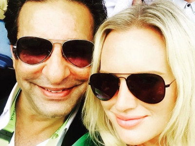 this twitter exchange between wasim akram and wife shaniera is too cute for words this twitter exchange between wasim akram and wife shaniera is too cute for words