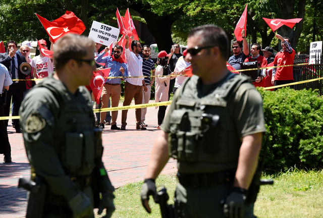 pro erdogan supporters wave turkish flags during a rally in front of the white house in washington dc on may 16 2017 presidents donald trump and recep tayyip erdogan stood side by side at the white house on tuesday and promised to work through strained ties despite the turkish leader 039 s stern warning about washington 039 s arming of a kurdish militia photo afp