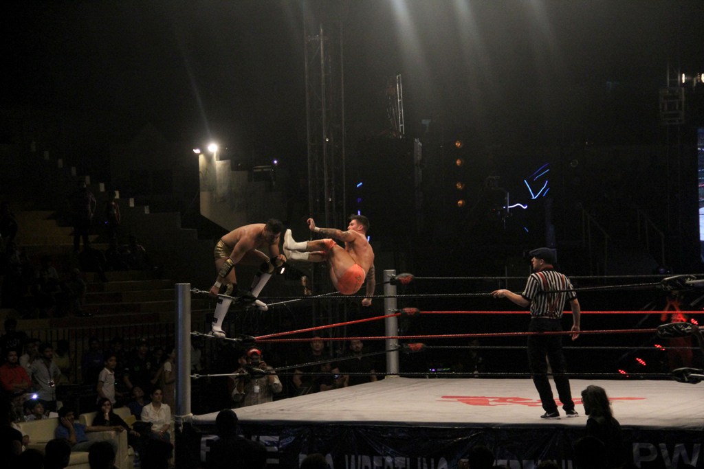 pro wrestling entertainment makes history in karachi