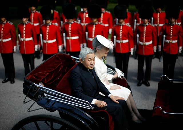 japan 039 s emperor akihito and empress michiko arrive by a royal canadian mounted police escorted landau at rideau hall in ottawa photo reuters japan 039 s emperor akihito and empress michiko arrive by a royal canadian mounted police escorted landau at rideau hall in ottawa photo reuters