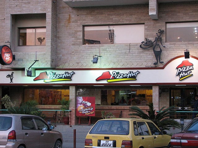 pizza hut set to open 75 new outlets in pakistan
