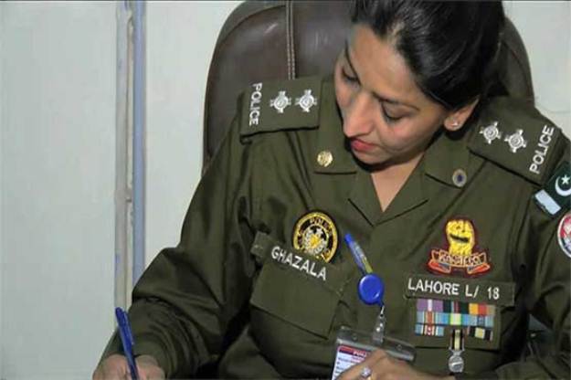 sub inspector ghazala sharif is now the sho of the rang mahal police station in lahore photo twitter