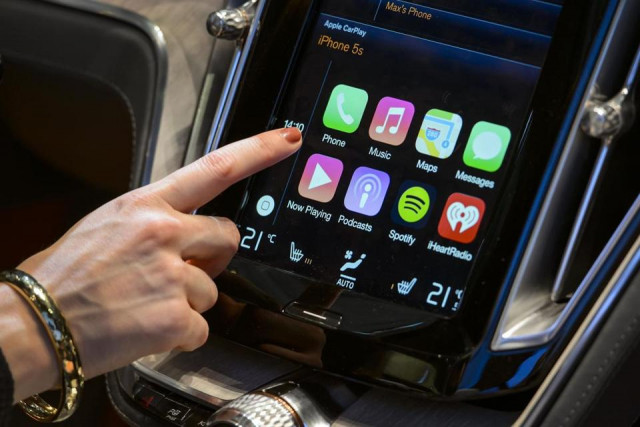 the car manufacturer will add android auto and apple carplay to its sync 3 equipped 2016 vehicles photo afp the car manufacturer will add android auto and apple carplay to its sync 3 equipped 2016 vehicles photo afp