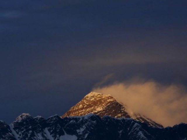 light illuminates mount everest during the in solukhumbu district also known as the everest region in this picture taken november 30 2015 photo reuter