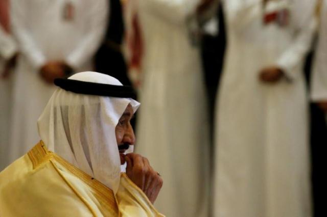 saudi arabia 039 s king salman bin abdulaziz al saud waits to greet u s president donald trump as he arrives to attend a summit of gulf cooperation council leaders in riyadh saudi arabia may 21 2017 reuters jonathan ernst saudi arabia 039 s king salman bin abdulaziz al saud waits to greet u s president donald trump as he arrives to attend a summit of gulf cooperation council leaders in riyadh saudi arabia may 21 2017 photo reuters