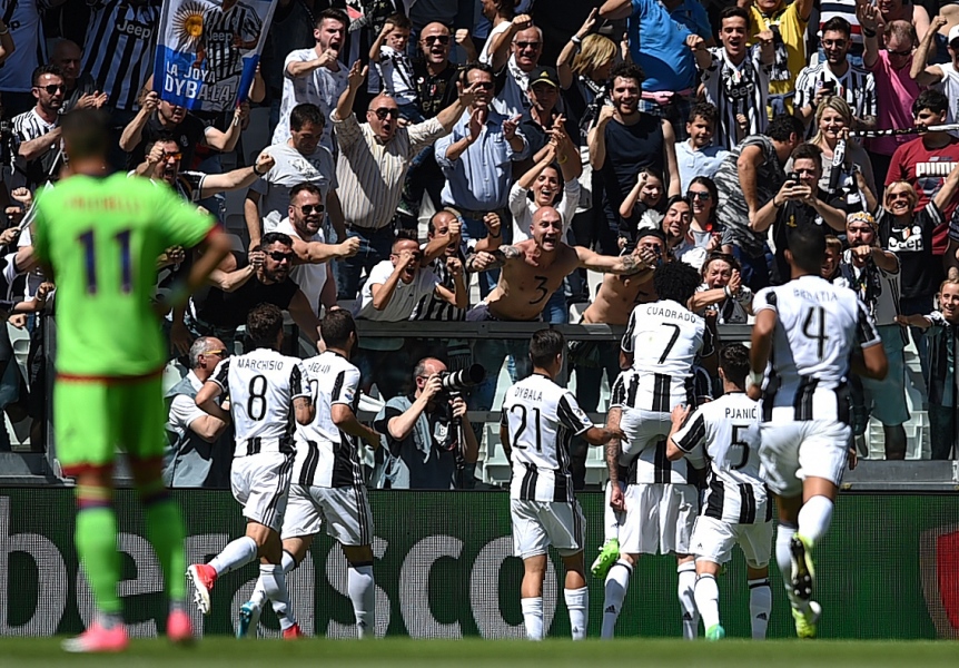 juventus players celebrate with fans after juventus 039 forward from croatia mario mandzukic scored during the italian serie a football match juventus vs crotone at the juventus stadium in turin on may 21 2017 photo afp