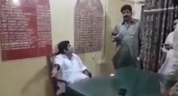 pti leader nawab zaid talpur seen admonishing the umerkot sho in the video photo twitter