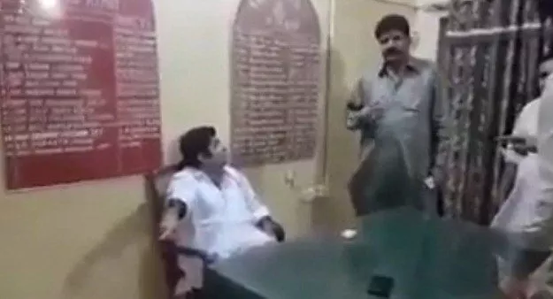 pti leader nawab zaid talpur seen admonishing the umerkot sho in the video photo twitter pti leader nawab zaid talpur seen admonishing the umerkot sho in the video photo twitter