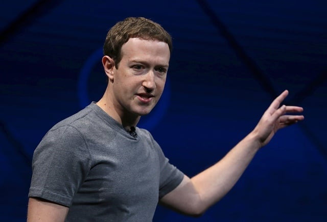 photo taken on april 17 2017 shows facebook ceo mark zuckerberg as he delivers the keynote address at facebook 039 s f8 developer conference at mcenery convention center in san jose california photo afp photo taken on april 17 2017 shows facebook ceo mark zuckerberg as he delivers the keynote address at facebook 039 s f8 developer conference at mcenery convention center in san jose california photo afp