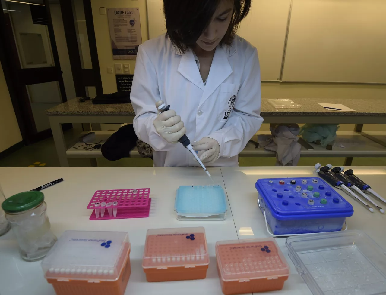 researchers found that people tend to think plainer looking scientists do high quality work photo afp researchers found that people tend to think plainer looking scientists do high quality work photo afp