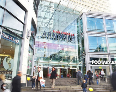 manchester police say probing an incident at shopping centre
