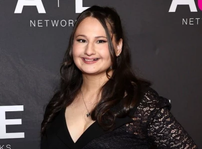gypsy rose blanchard rekindles romance with ex fiance ken urker
