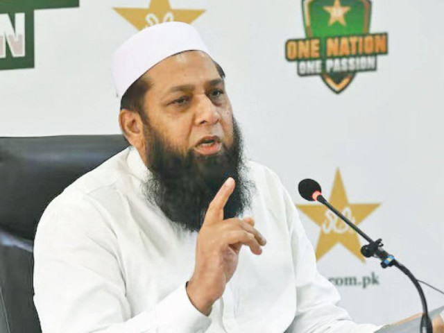 former pakistan skipper inzamamul haq claps back at india s captain rohit sharma following india s victory over england in the t20 world cup semi final photo afp former pakistan skipper inzamamul haq claps back at india s captain rohit sharma following india s victory over england in the t20 world cup semi final photo afp
