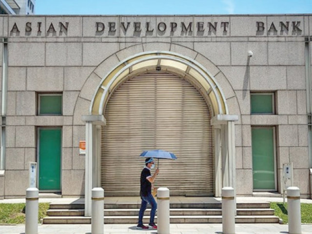 the adb also stated that pakistan s public debt is expected to decline by seven percentage points to 70 of gdp in fiscal year 2024 2025 photo reuters the adb also stated that pakistan s public debt is expected to decline by seven percentage points to 70 of gdp in fiscal year 2024 2025 photo reuters