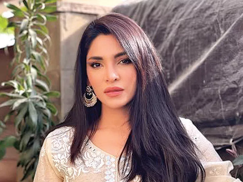 zhalay sarhadi speaks out against cyberbullying zhalay sarhadi speaks out against cyberbullying