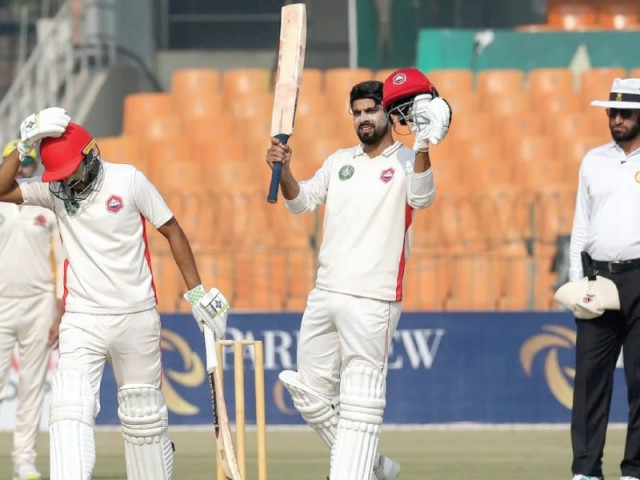umar amin in action during the quaid e azam trophy final photo afp