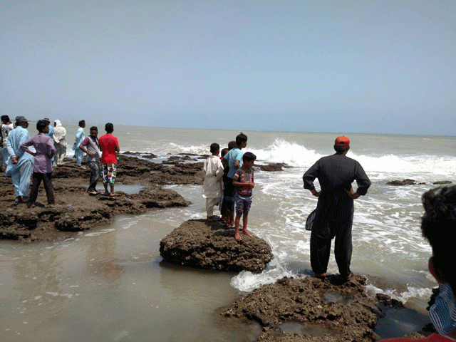 drowning incidents are commonly reported in the summer season as picnickers flock to the beaches to beat the soaring temperatures in the city photo courtesy rescue service drowning incidents are commonly reported in the summer season as picnickers flock to the beaches to beat the soaring temperatures in the city photo courtesy rescue service