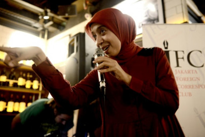meet sakdiyah maruf the female muslim comic standing up to extremism in indonesia